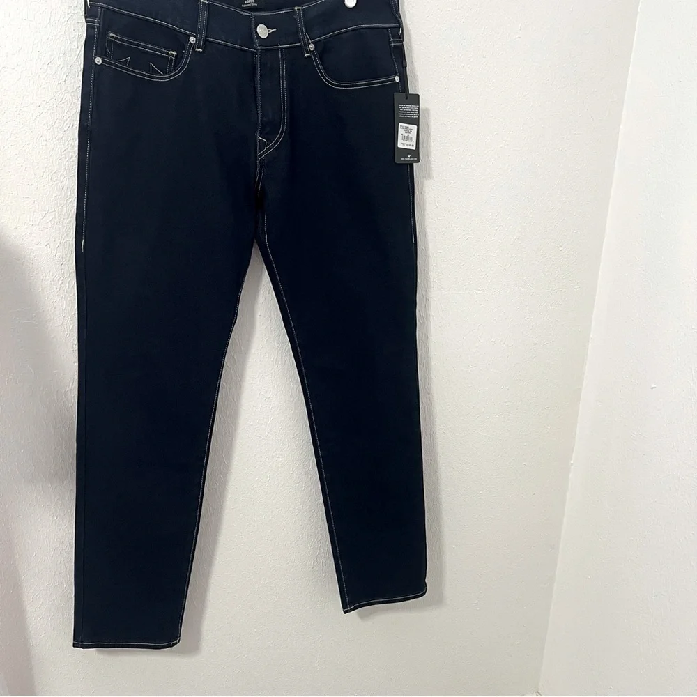 True Religion Jeans Mens Rocco Relaxed Skinny Dark Rinse Size W33 X L32 NWT